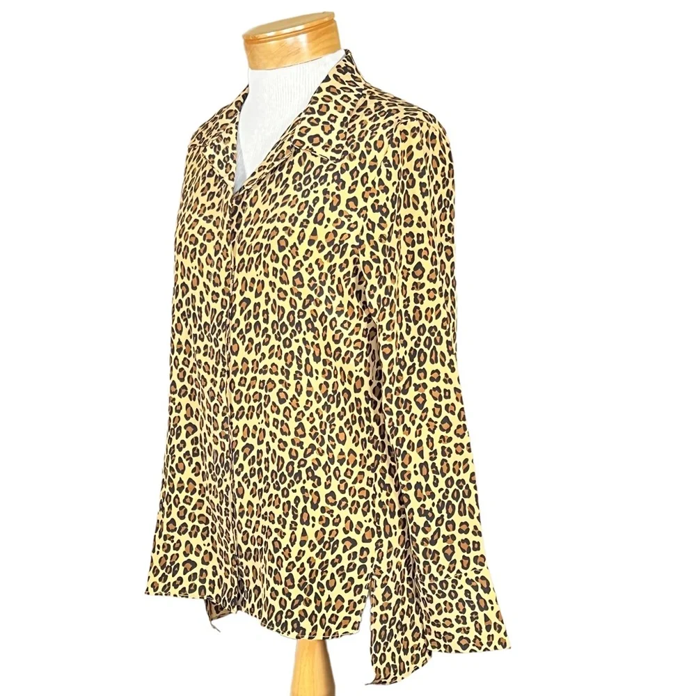Tyler boe  Women’s Silk Leopard Print Blouse With Hidden Button Placket Small - Picture 13 of 13